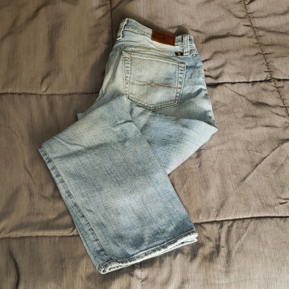 Lucky Brand size 6/28 sienna tomboy crop.